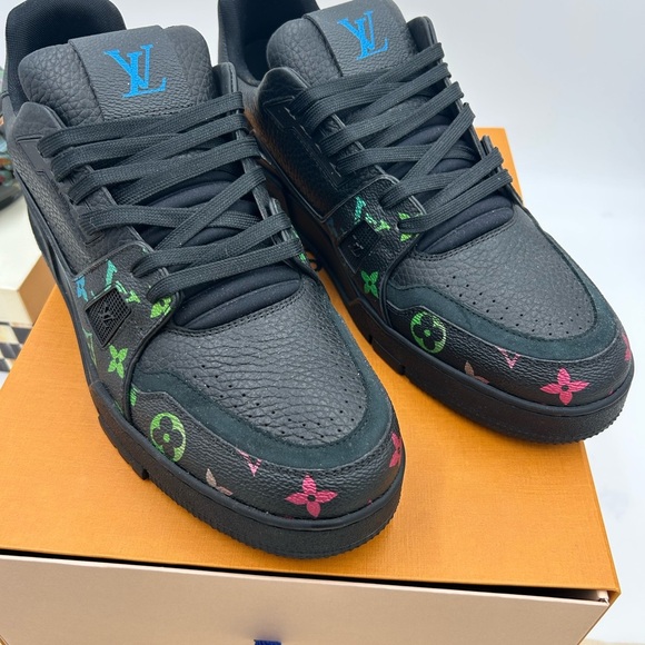 Men's Louis Vuitton monogram trainer sneakers size 11 fits 12 US made in Italy - Picture 2 of 10